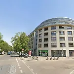 Top 1 Krakow Center Near Riverside With Parking